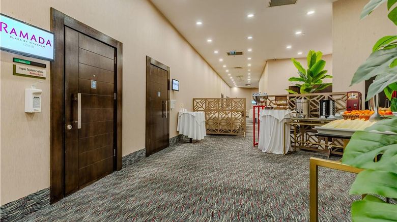 <b>Ramada Plaza By Wyndham Izmir Meeting</b>. Images powered by <a href="https://iceportal.shijigroup.com/" title="IcePortal" target="_blank">IcePortal</a>.