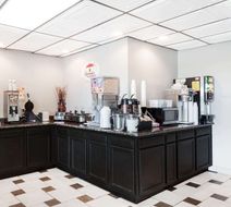 Super 8 Monteagle Lobby