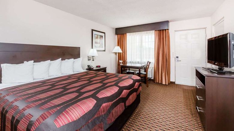 <b>Days Inn Pearl/Jackson Airport Room</b>. Images powered by <a href="https://iceportal.shijigroup.com/" title="IcePortal" target="_blank">IcePortal</a>.