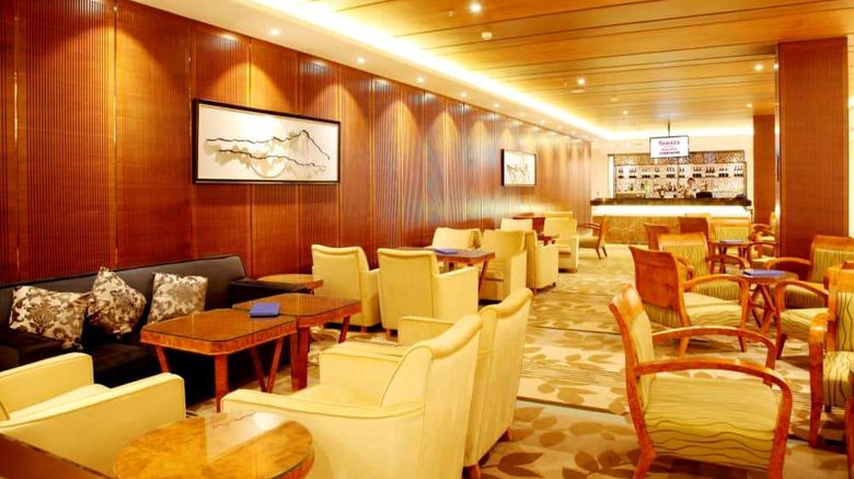 <b>Ramada by Wyndham Beijing Airport Lobby</b>. Images powered by <a href="https://iceportal.shijigroup.com/" title="IcePortal" target="_blank">IcePortal</a>.