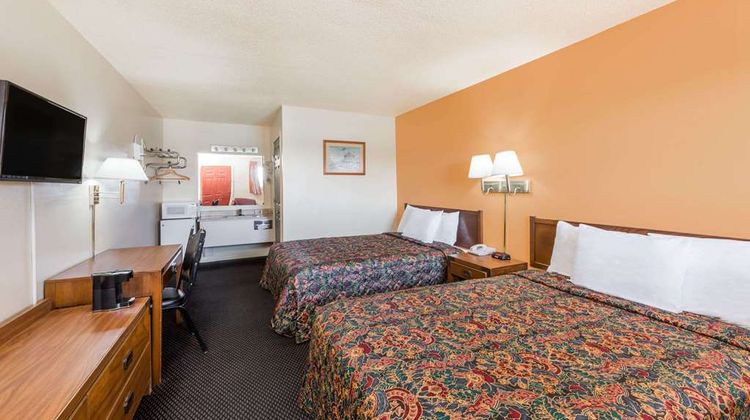 Americas Best Value inn Chanute Room