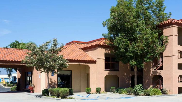 Days Inn Fontana / Rialto Exterior