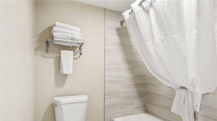 Days Inn Fontana / Rialto Room