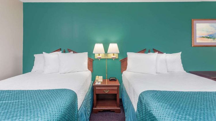 Baymont Inn & Suites London Room
