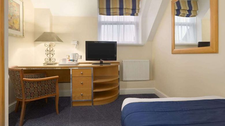 <b>Ramada Crawley Gatwick Room</b>. Images powered by <a href="https://iceportal.shijigroup.com/" title="IcePortal" target="_blank">IcePortal</a>.