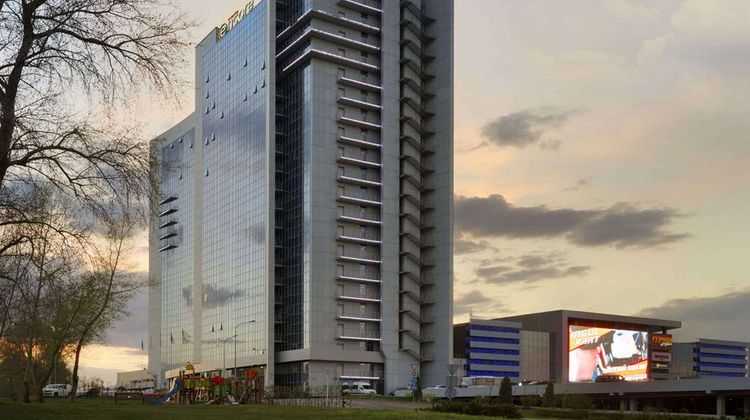 Ramada Encore Kyiv Exterior