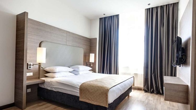 Ramada Encore Kyiv Room