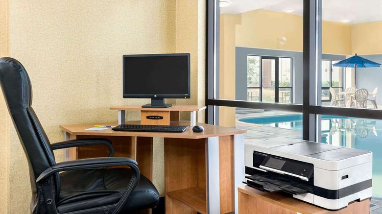 <b>Days Inn Fargo Other</b>. Images powered by <a href="https://iceportal.shijigroup.com/" title="IcePortal" target="_blank">IcePortal</a>.