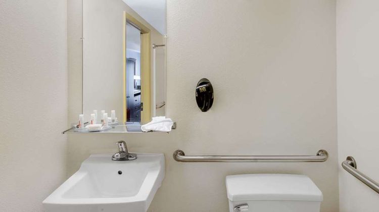Days Inn Geneva Room
