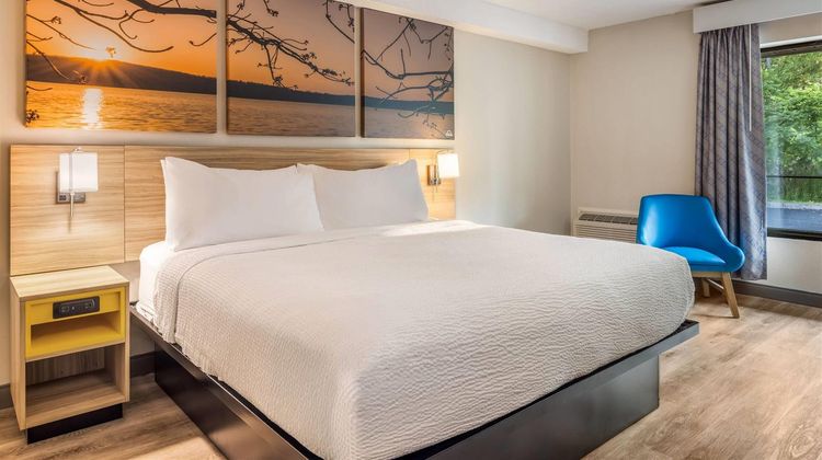 Days Inn Geneva Room