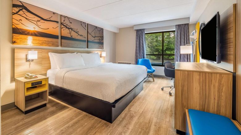 <b>Days Inn Geneva Room</b>. Images powered by <a href="https://iceportal.shijigroup.com/" title="IcePortal" target="_blank">IcePortal</a>.
