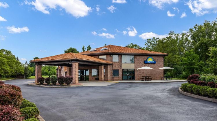 Days Inn Geneva Exterior