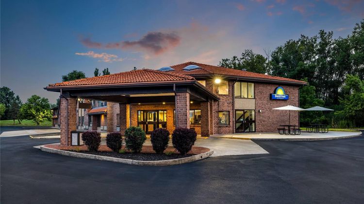Days Inn Geneva Exterior