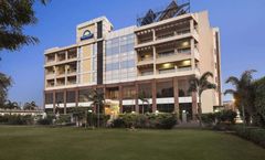 Days Hotel Neemrana Jaipur Highway