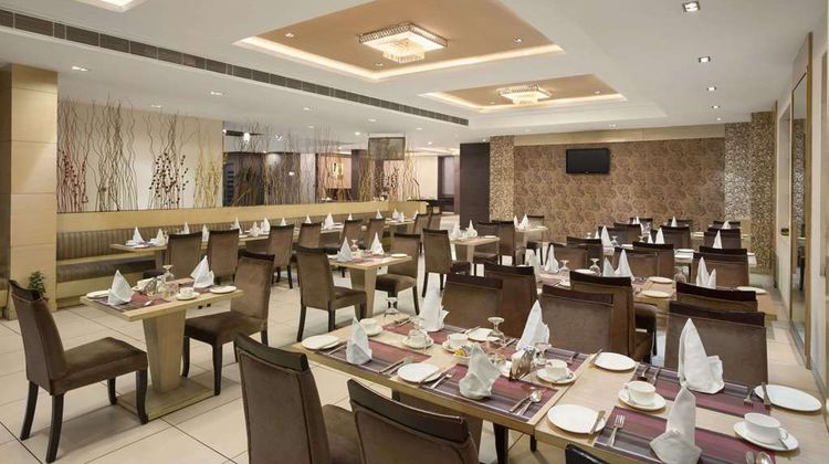 Days Hotel Neemrana Jaipur Highway Restaurant