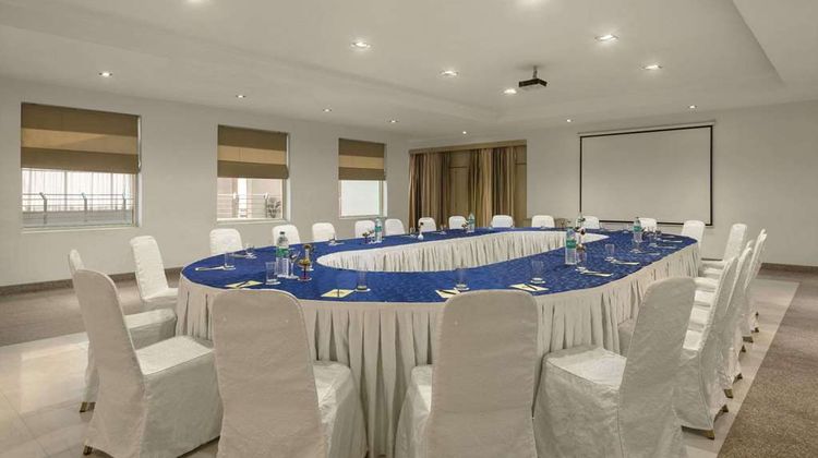 Days Hotel Neemrana Jaipur Highway Meeting