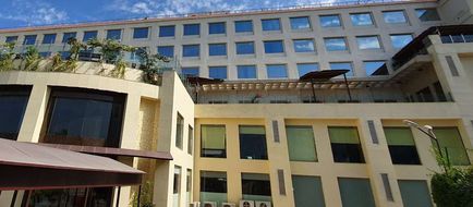 Ramada by Wyndham Neemrana Exterior
