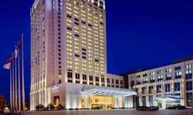 Howard Johnson Parkview Plaza Erdos Exterior