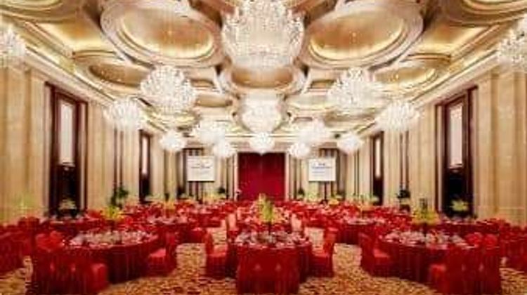 Howard Johnson Parkview Plaza Erdos Ballroom