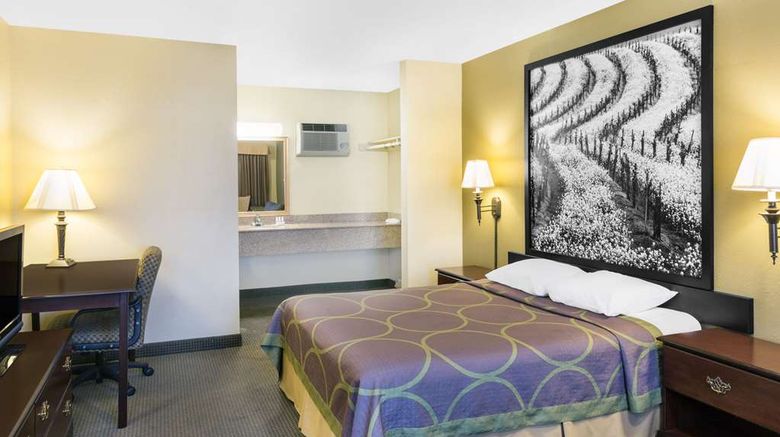 <b>Super 8 Corning Room</b>. Images powered by <a href="https://iceportal.shijigroup.com/" title="IcePortal" target="_blank">IcePortal</a>.