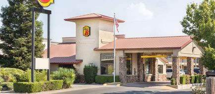 Super 8 Corning Exterior