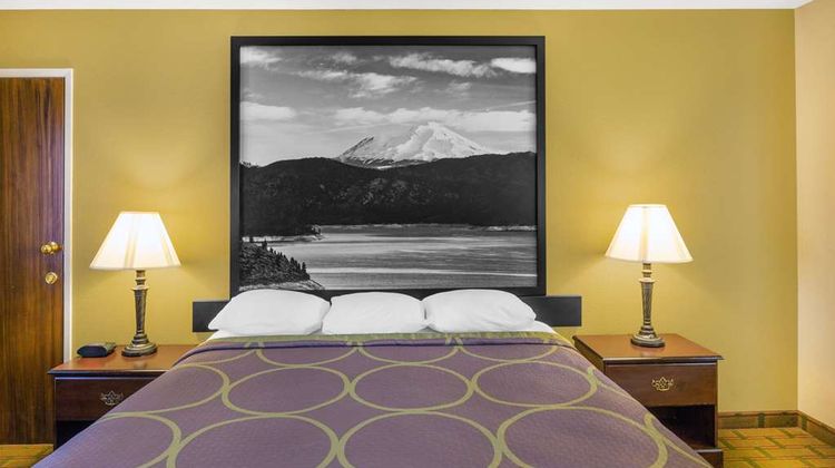 Super 8 Corning Room