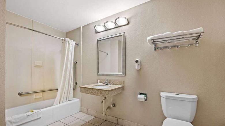 <b>Super 8 Garysburg/Roanoke Rapids Room</b>. Images powered by <a href="https://iceportal.shijigroup.com/" title="IcePortal" target="_blank">IcePortal</a>.