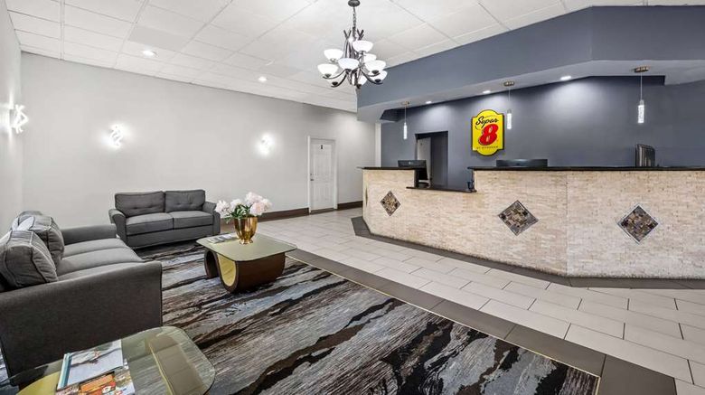<b>Super 8 Garysburg/Roanoke Rapids Lobby</b>. Images powered by <a href="https://iceportal.shijigroup.com/" title="IcePortal" target="_blank">IcePortal</a>.