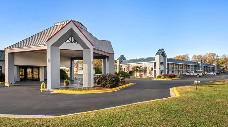<b>Super 8 Garysburg/Roanoke Rapids Exterior</b>. Images powered by <a href="https://iceportal.shijigroup.com/" title="IcePortal" target="_blank">IcePortal</a>.