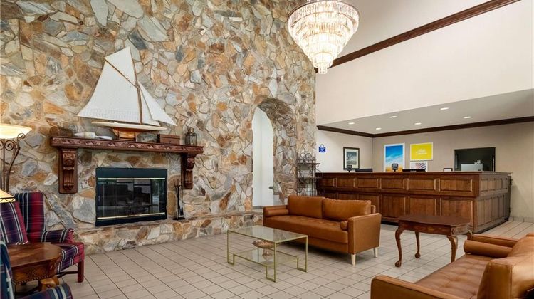 Days Inn Lexington Lobby