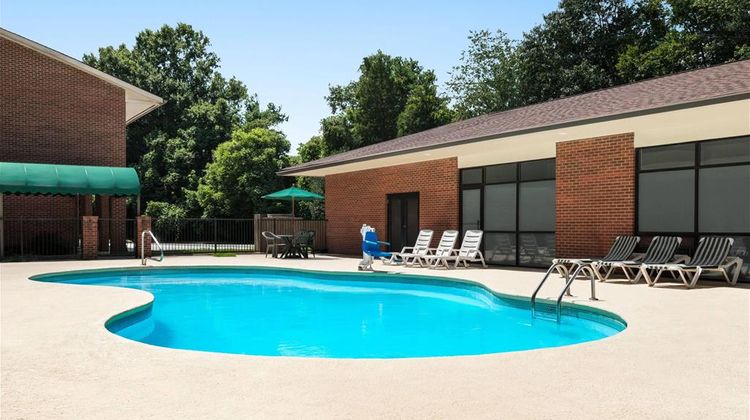 Days Inn Lexington Pool