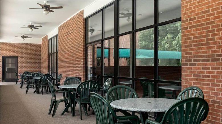 <b>Days Inn Lexington Restaurant</b>. Images powered by <a href="https://iceportal.shijigroup.com/" title="IcePortal" target="_blank">IcePortal</a>.