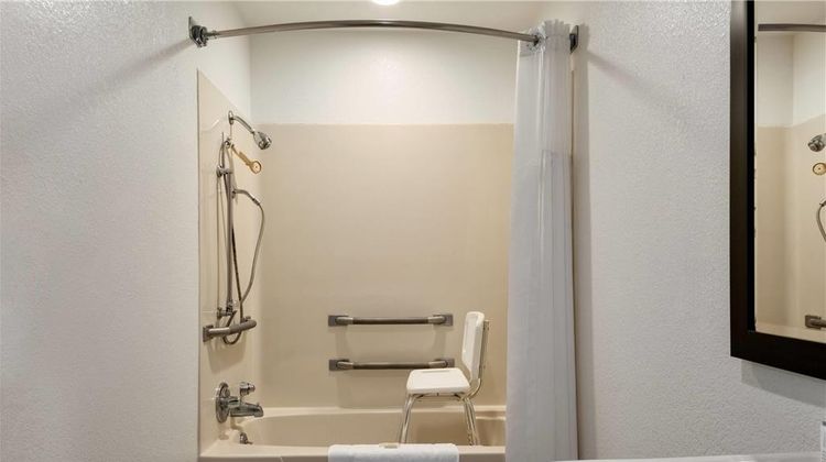 Days Inn Lexington Room
