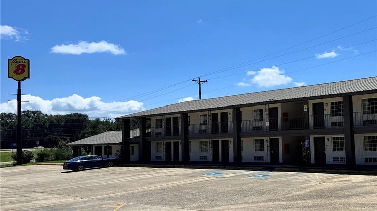 Super 8 Picayune Exterior