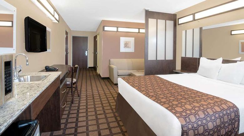 <b>Microtel Inn & Suites by Wyndham Sidney Suite</b>. Images powered by <a href="https://iceportal.shijigroup.com/" title="IcePortal" target="_blank">IcePortal</a>.