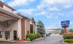 Baymont Inn & Suites Pigeon Forge