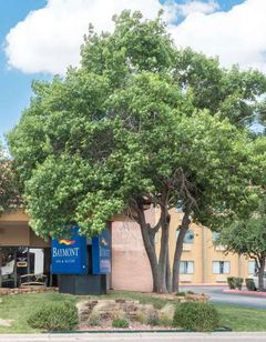 Baymont Inn & Suites Midland Airport