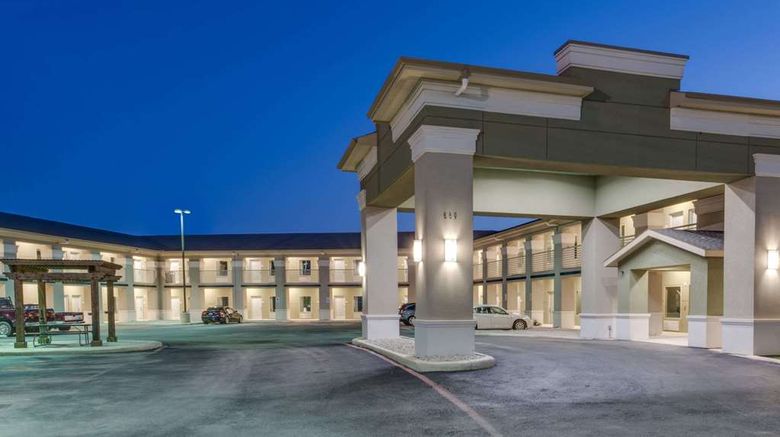 <b>Super 8 Cotulla Exterior</b>. Images powered by <a href="https://iceportal.shijigroup.com/" title="IcePortal" target="_blank">IcePortal</a>.