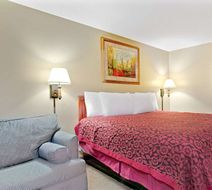 Days Inn - St. Louis/Westport MO Room