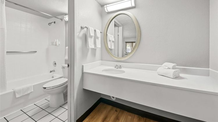 Days Inn Buena Park Suite