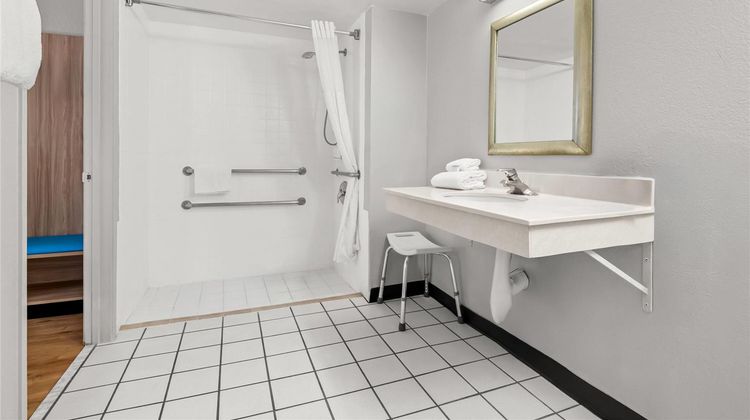 Days Inn Buena Park Room