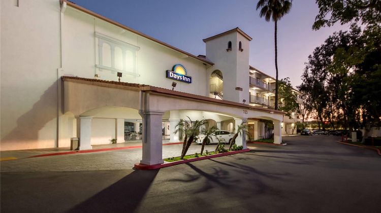 Days Inn Buena Park Exterior