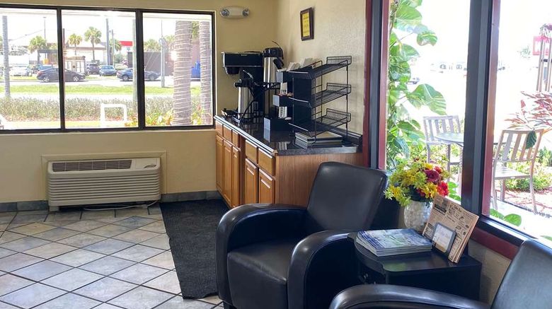 <b>Knights Inn Punta Gorda Lobby</b>. Images powered by <a href="https://iceportal.shijigroup.com/" title="IcePortal" target="_blank">IcePortal</a>.