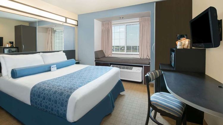 Microtel Inn & Suites by Wyndham Stanley Room