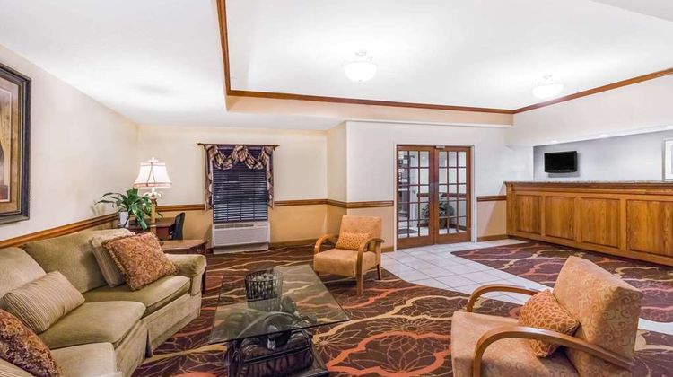 Days Inn Shallotte Lobby