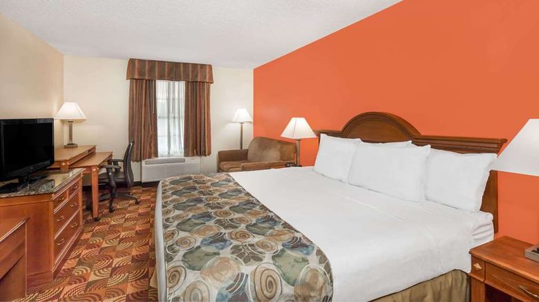 <b>Days Inn Shallotte Room</b>. Images powered by <a href="https://iceportal.shijigroup.com/" title="IcePortal" target="_blank">IcePortal</a>.