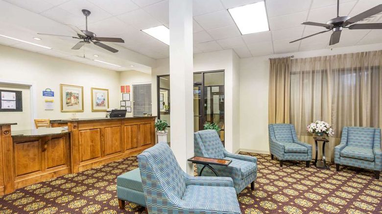 <b>Super 8 Valdosta Mall Lobby</b>. Images powered by <a href="https://iceportal.shijigroup.com/" title="IcePortal" target="_blank">IcePortal</a>.