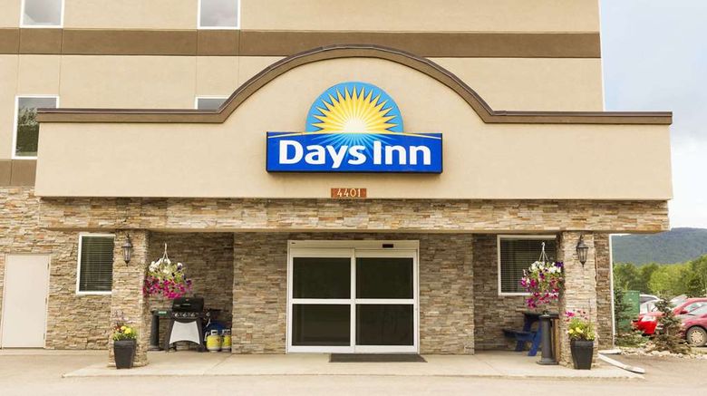 <b>Days Inn Chetwynd Exterior</b>. Images powered by <a href="https://iceportal.shijigroup.com/" title="IcePortal" target="_blank">IcePortal</a>.