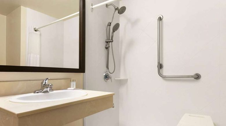 <b>Travelodge Suites Moncton Room</b>. Images powered by <a href="https://iceportal.shijigroup.com/" title="IcePortal" target="_blank">IcePortal</a>.