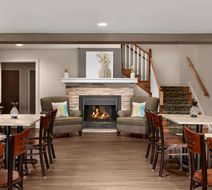 Travelodge Suites Moncton Lobby